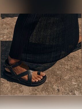 NWOT The Bali Tailor Leni sandals sz 38EU/7.5US